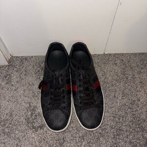 Men's Gucci shoes bundle
